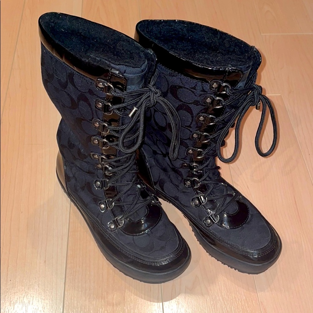 Authentic Coach waterproof winter boots